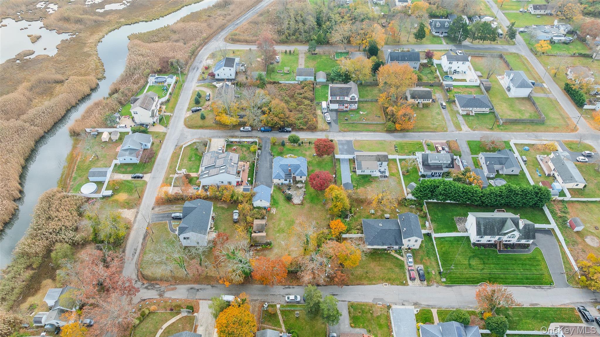 Single Family Elm Suffolk County, NY 11951, MLS-931385-26