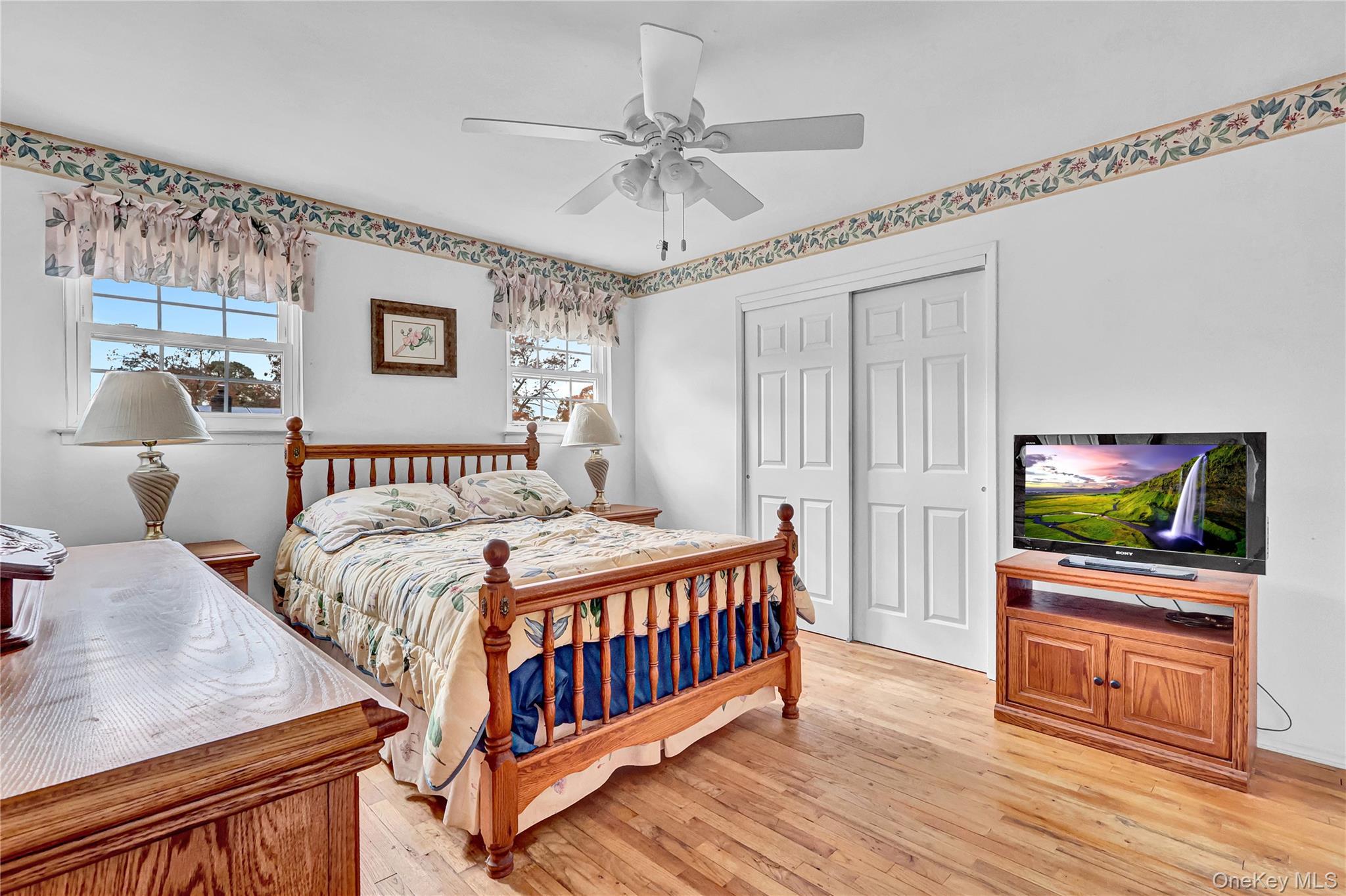 Single Family Blue Point Suffolk County, NY 11782, MLS-931386-15