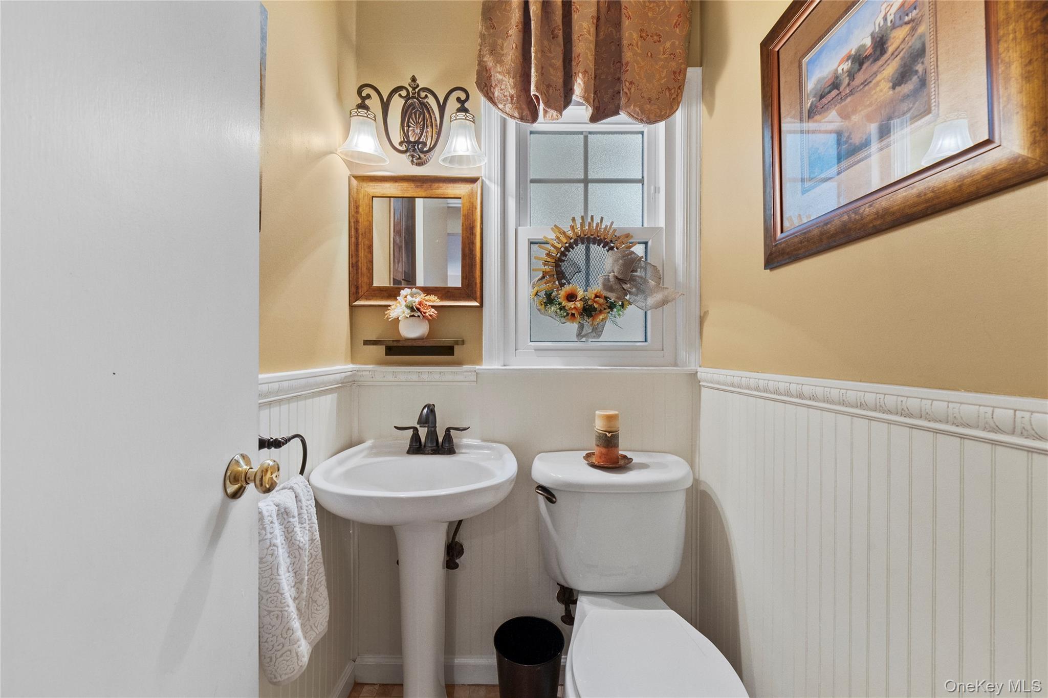 Single Family Hoffman Suffolk County, NY 11788, MLS-931406-17