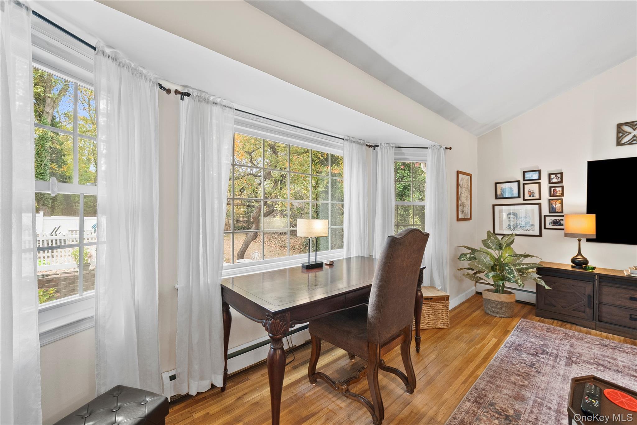 Single Family Hoffman Suffolk County, NY 11788, MLS-931406-20