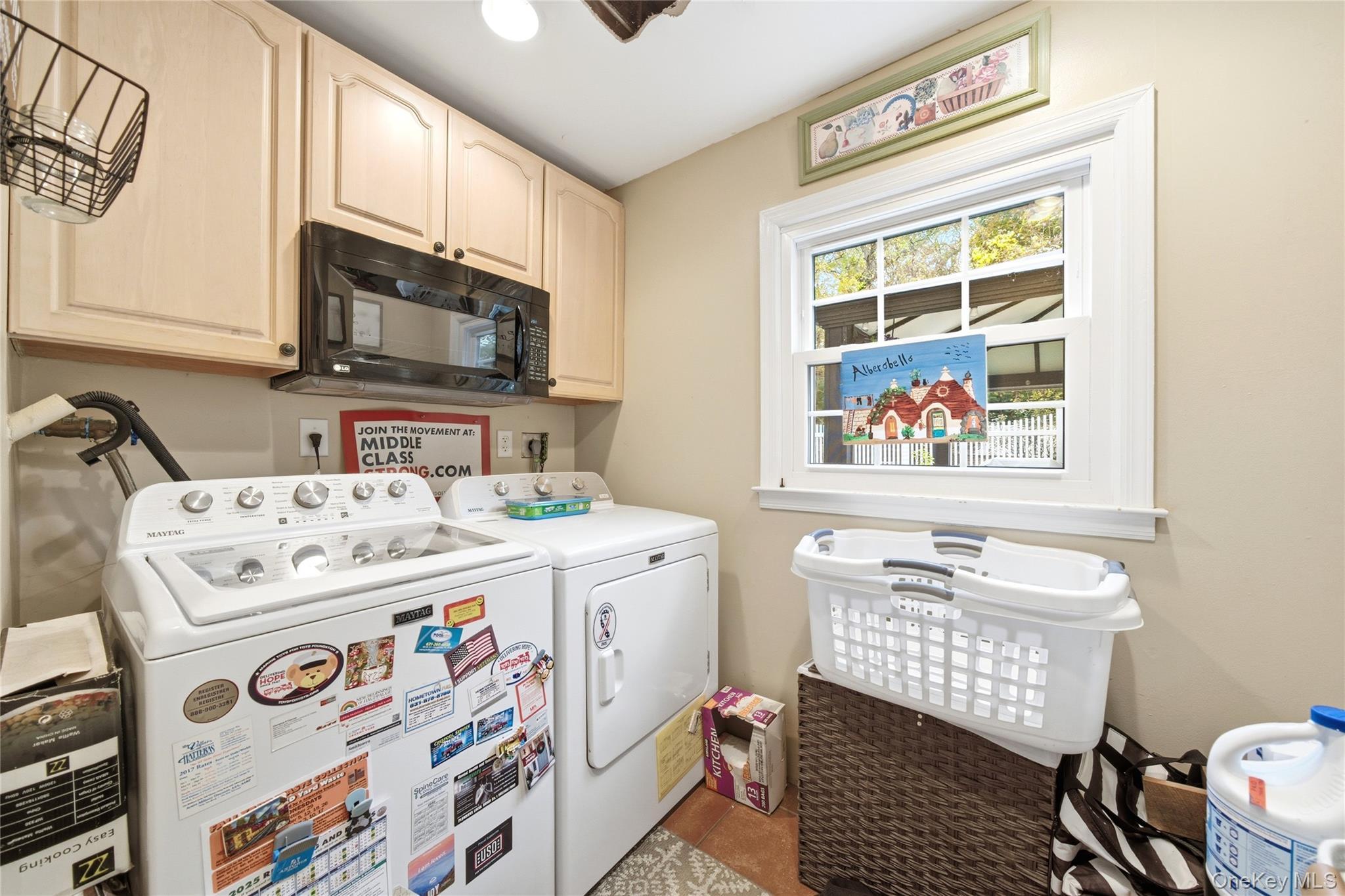 Single Family Hoffman Suffolk County, NY 11788, MLS-931406-34