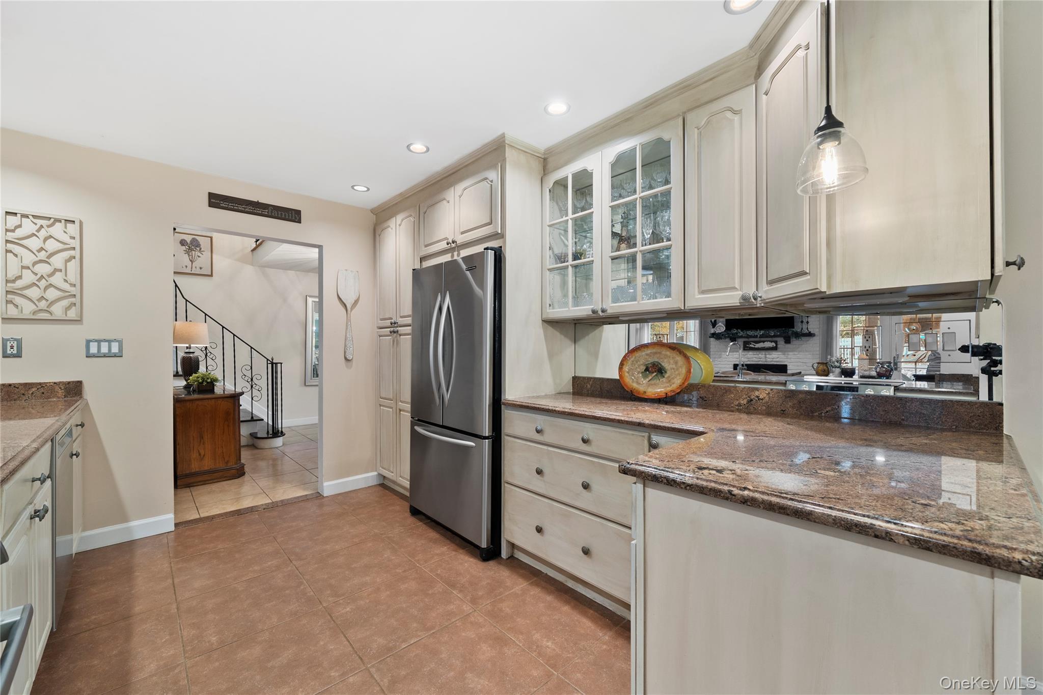 Single Family Hoffman Suffolk County, NY 11788, MLS-931406-9