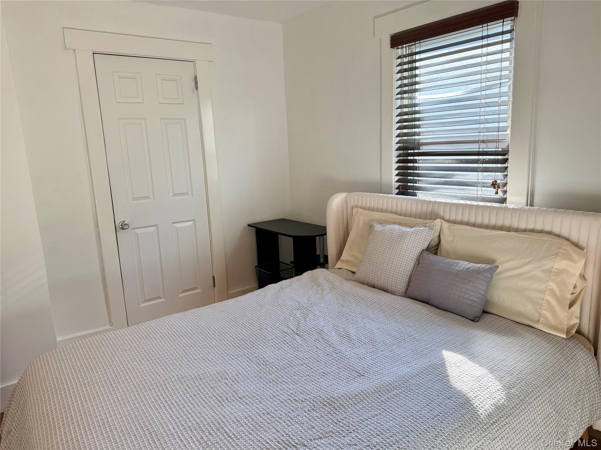 Single Family School  Nassau County, NY 11050, MLS-931409-11