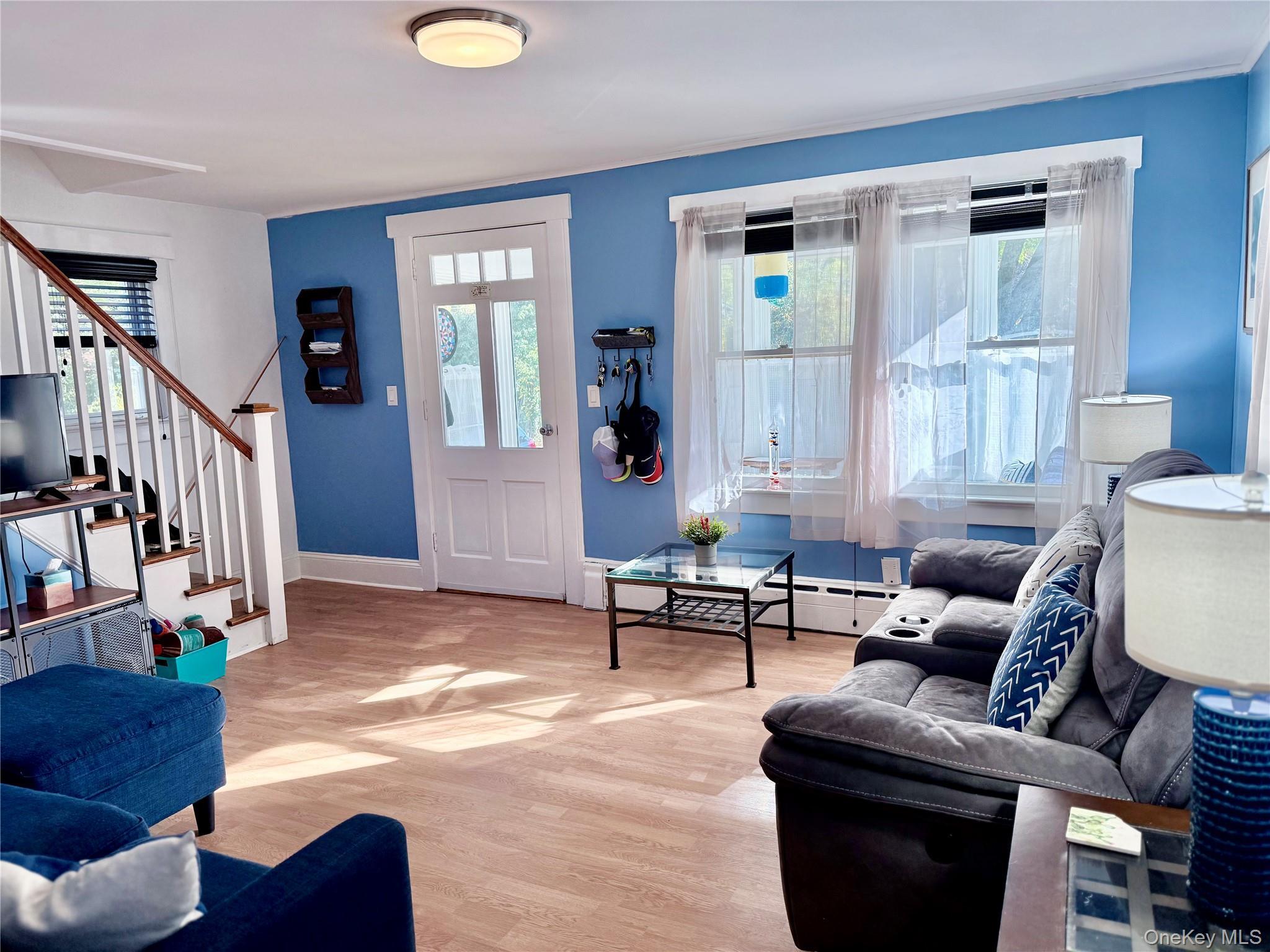 Single Family School  Nassau County, NY 11050, MLS-931409-5