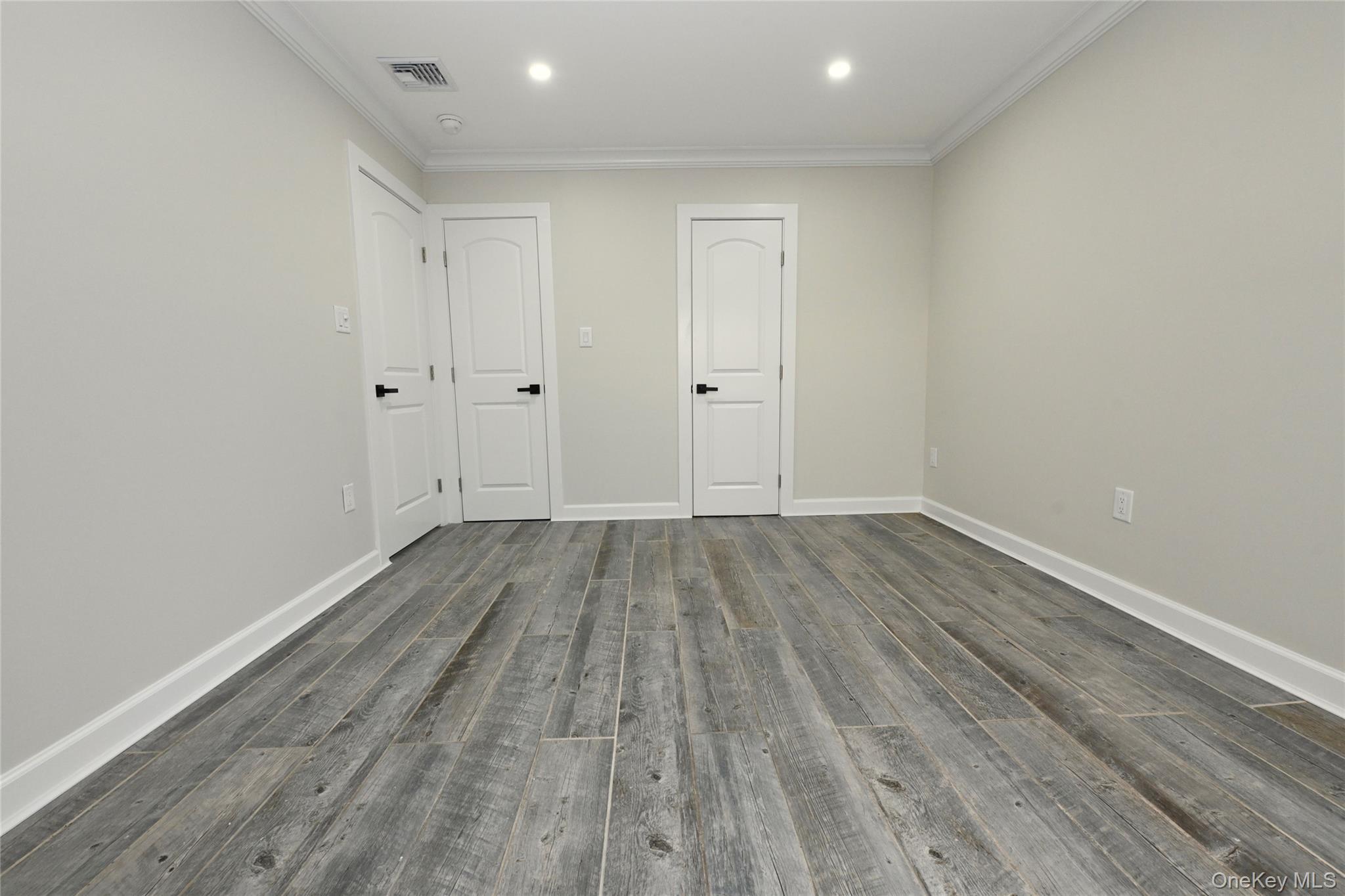 Single Family Bayview  Nassau County, NY 11559, MLS-931428-11