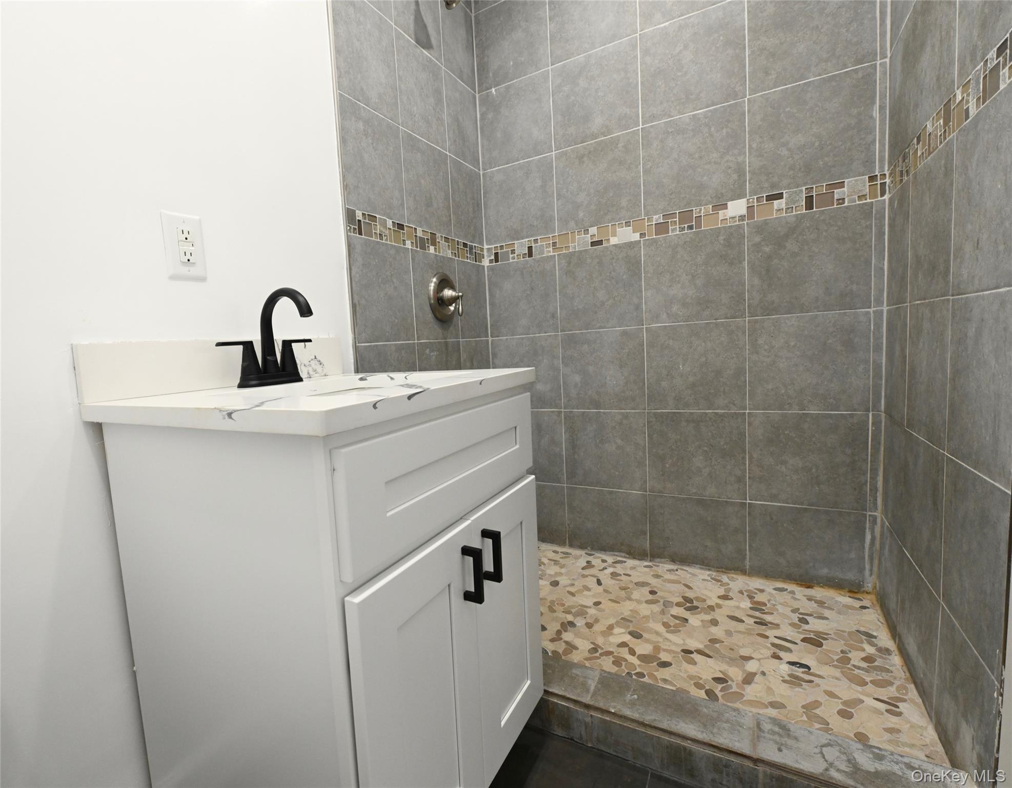 Single Family Bayview  Nassau County, NY 11559, MLS-931428-16