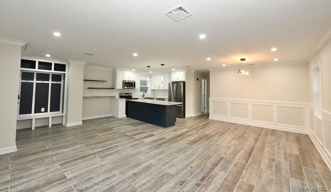 Single Family Bayview  Nassau County, NY 11559, MLS-931428-18