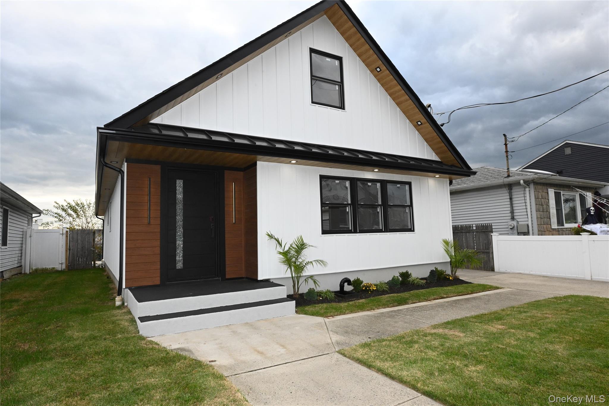 Single Family Bayview  Nassau County, NY 11559, MLS-931428-3