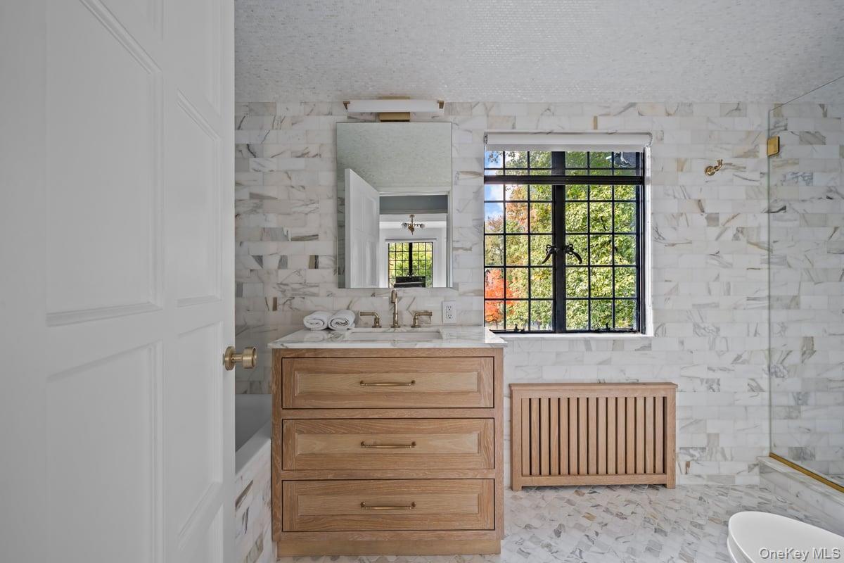 Single Family Fieldston Bronx, NY 10471, MLS-931434-16