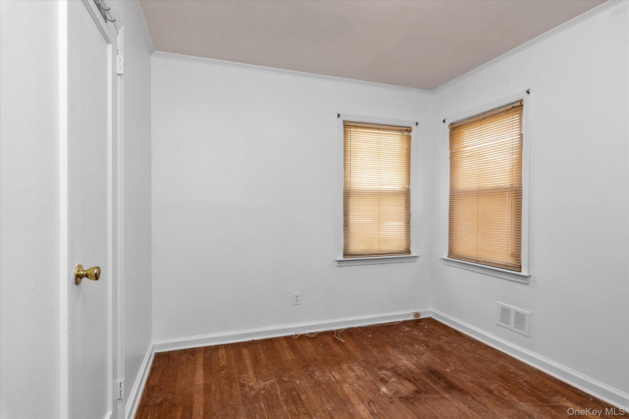 Single Family Ruxton Nassau County, NY 11553, MLS-931436-10