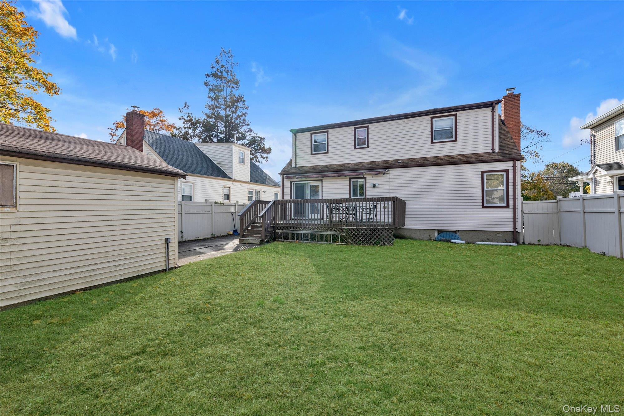 Single Family Ruxton  Nassau County, NY 11553, MLS-931436-15