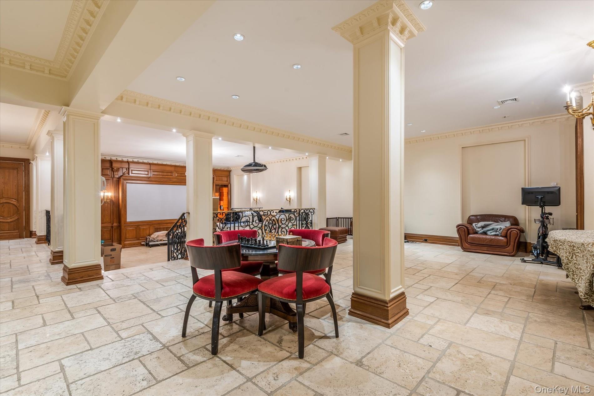 Single Family Kings Point Nassau County, NY 11024, MLS-931438-35