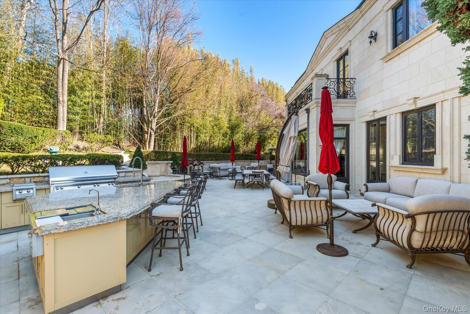 Single Family Kings Point Nassau County, NY 11024, MLS-931438-39