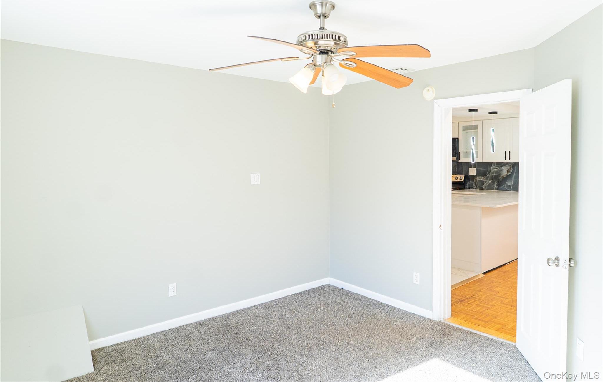 Single Family Oldfield  Suffolk County, NY 11701, MLS-931442-5