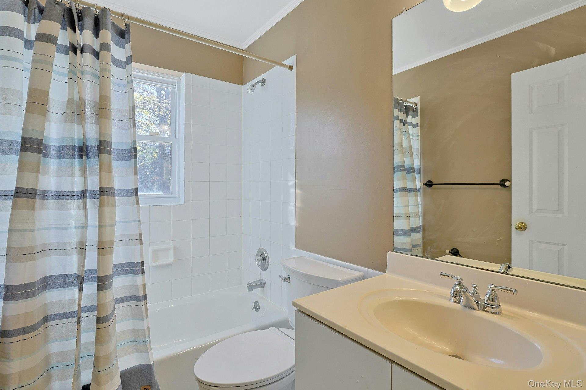 Single Family Holland Westchester County, NY 10603, MLS-931447-14