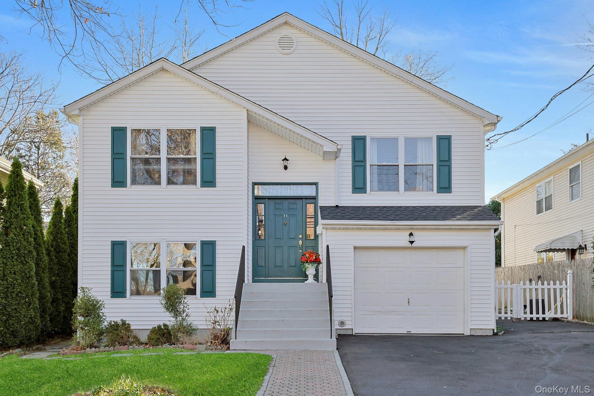 Single Family Holland Westchester County, NY 10603, MLS-931447-2