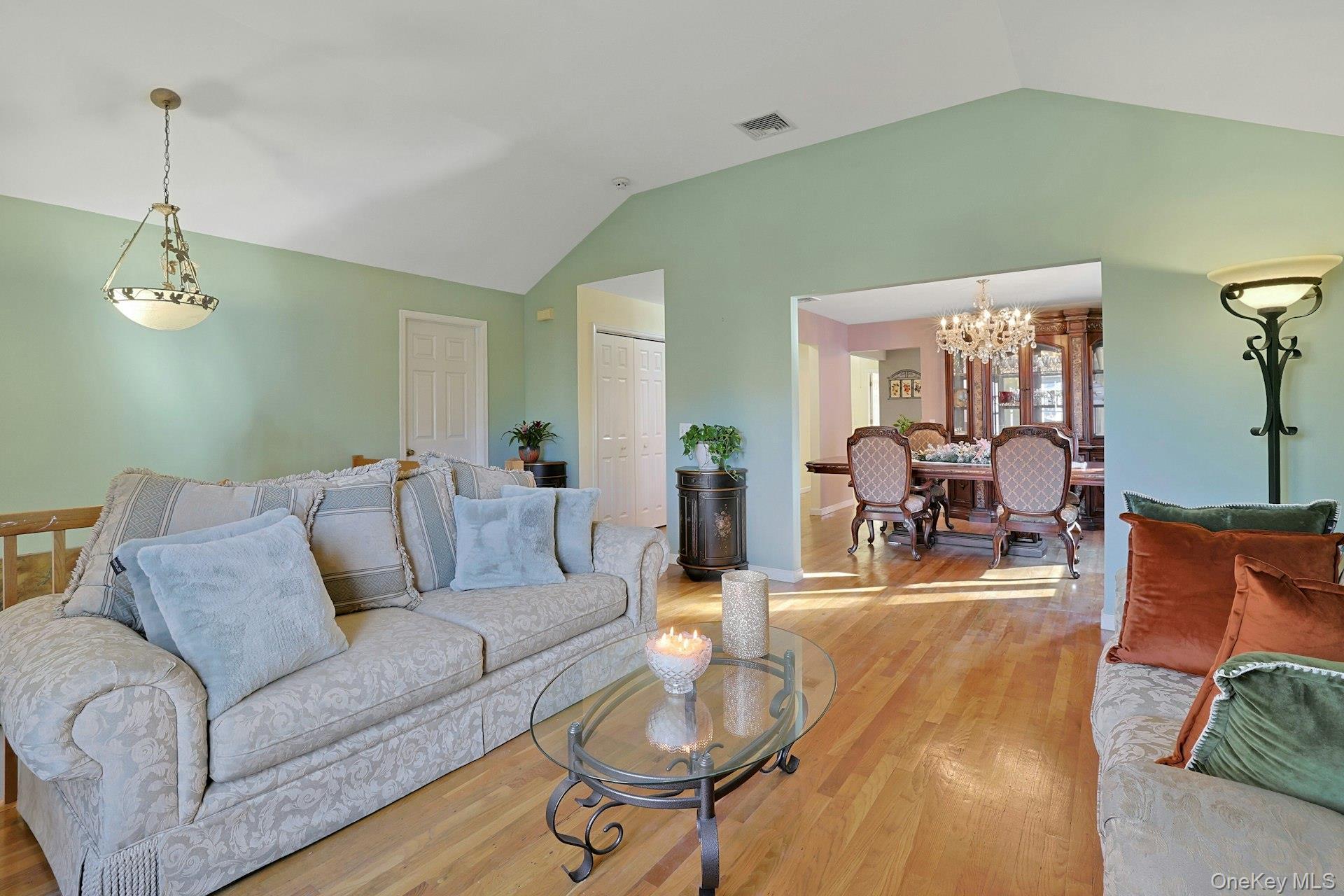 Single Family Holland Westchester County, NY 10603, MLS-931447-6