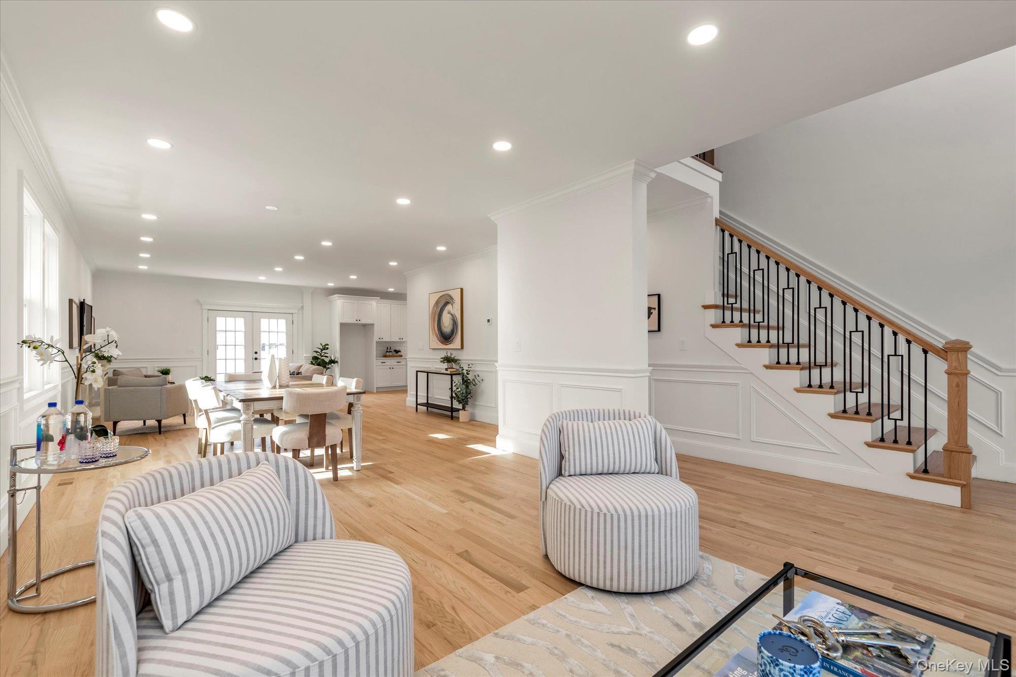 Single Family Venus Nassau County, NY 11791, MLS-931448-2