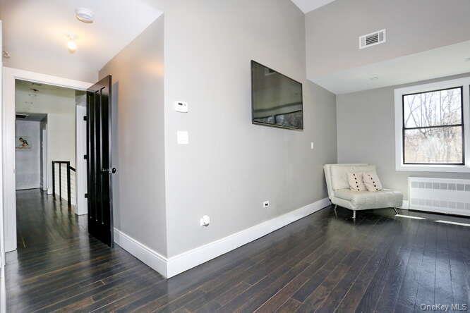 Single Family Cherry Rockland County, NY 10901, MLS-931449-14