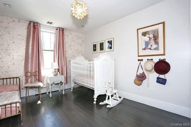 Single Family Cherry Rockland County, NY 10901, MLS-931449-16