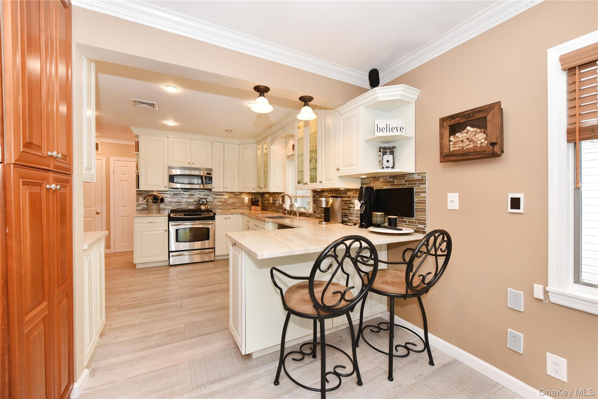 Single Family 212th Queens, NY 11364, MLS-931452-10