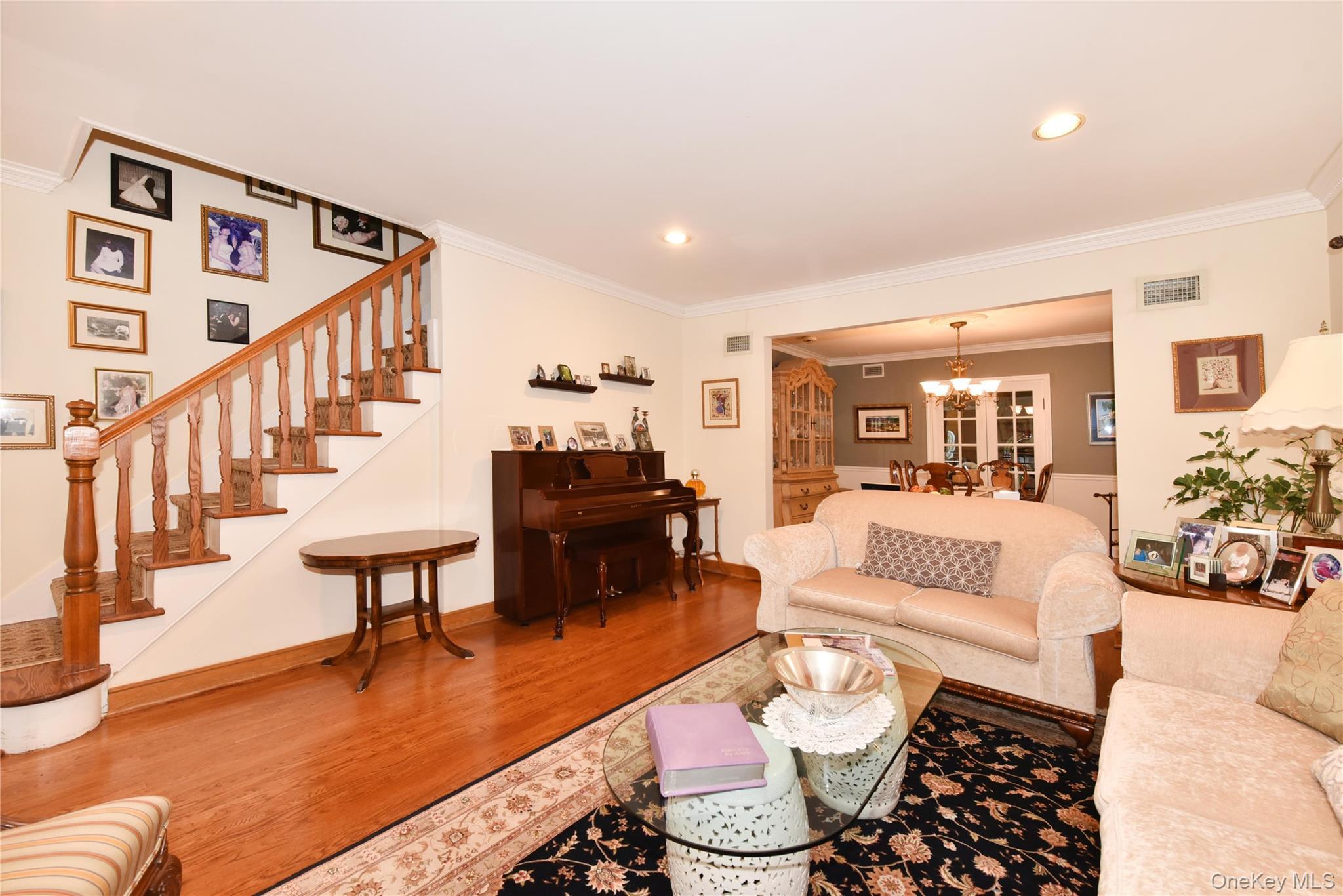 Single Family 212th Queens, NY 11364, MLS-931452-5