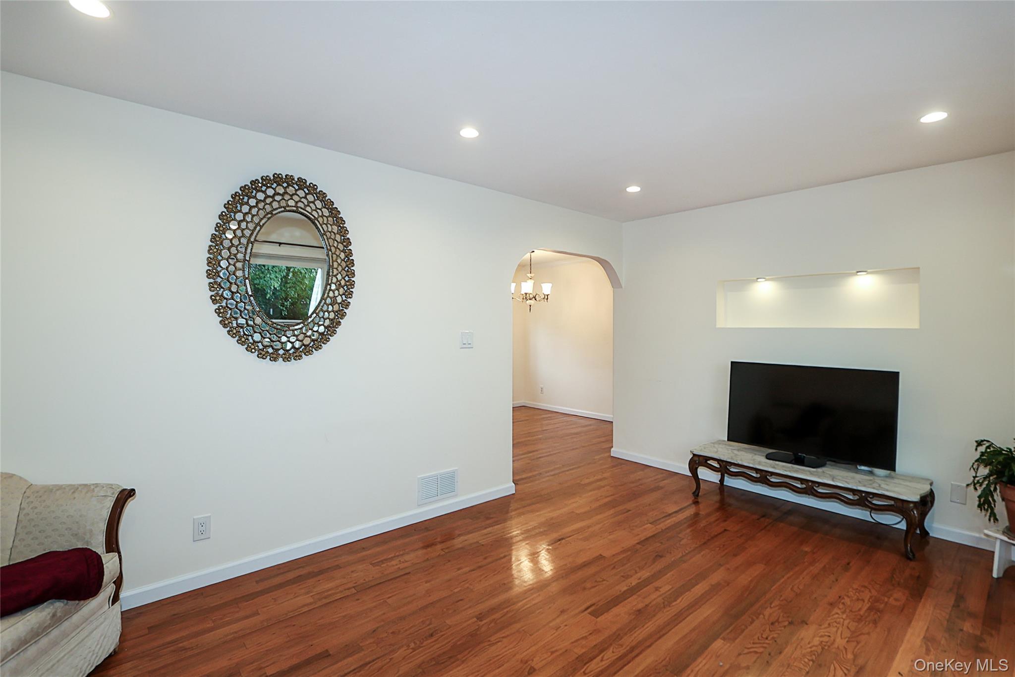 Single Family Gerhard  Nassau County, NY 11803, MLS-931459-12