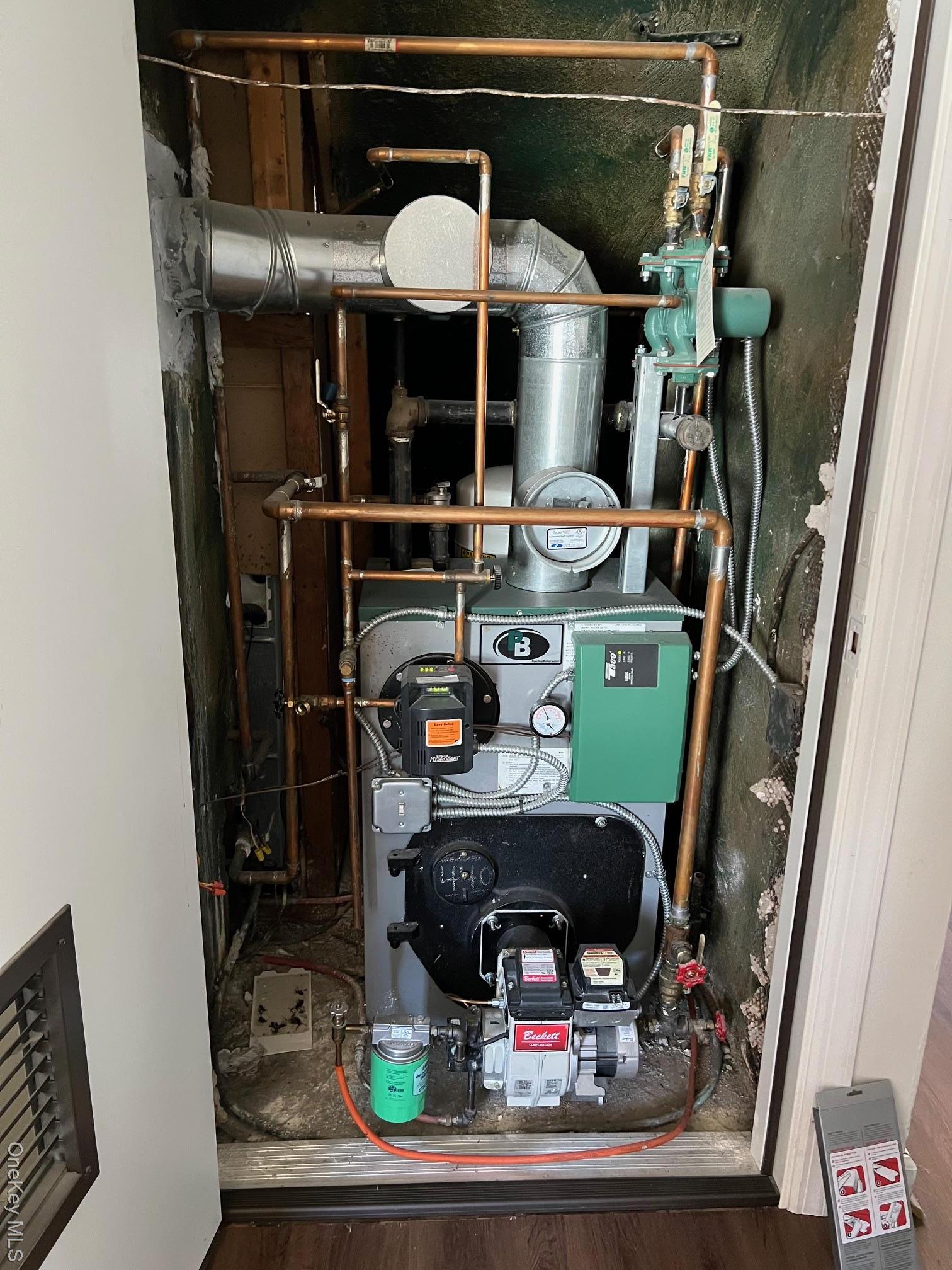 Single Family Sugar Maple  Nassau County, NY 11756, MLS-931465-11