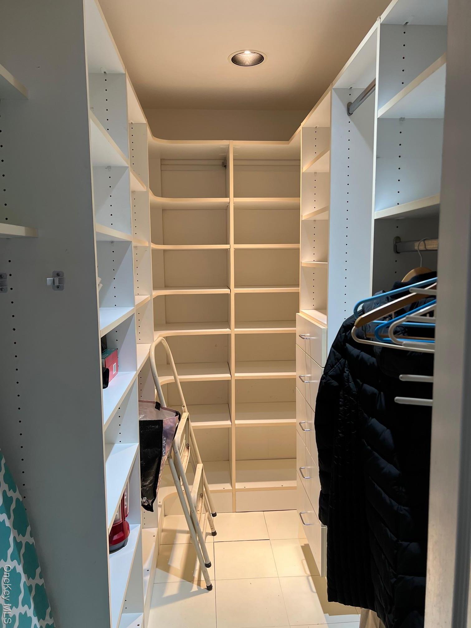 Single Family Sugar Maple  Nassau County, NY 11756, MLS-931465-5