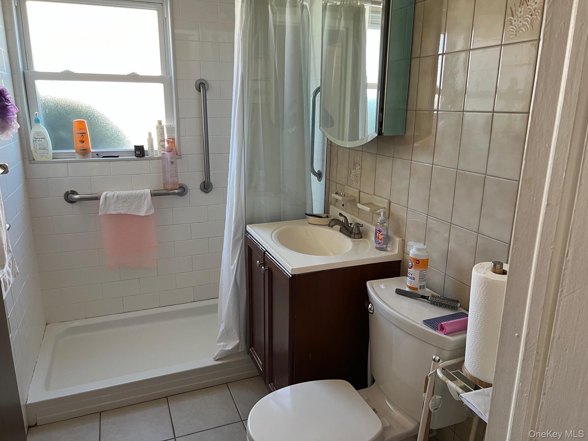 Single Family Sugar Maple  Nassau County, NY 11756, MLS-931465-6