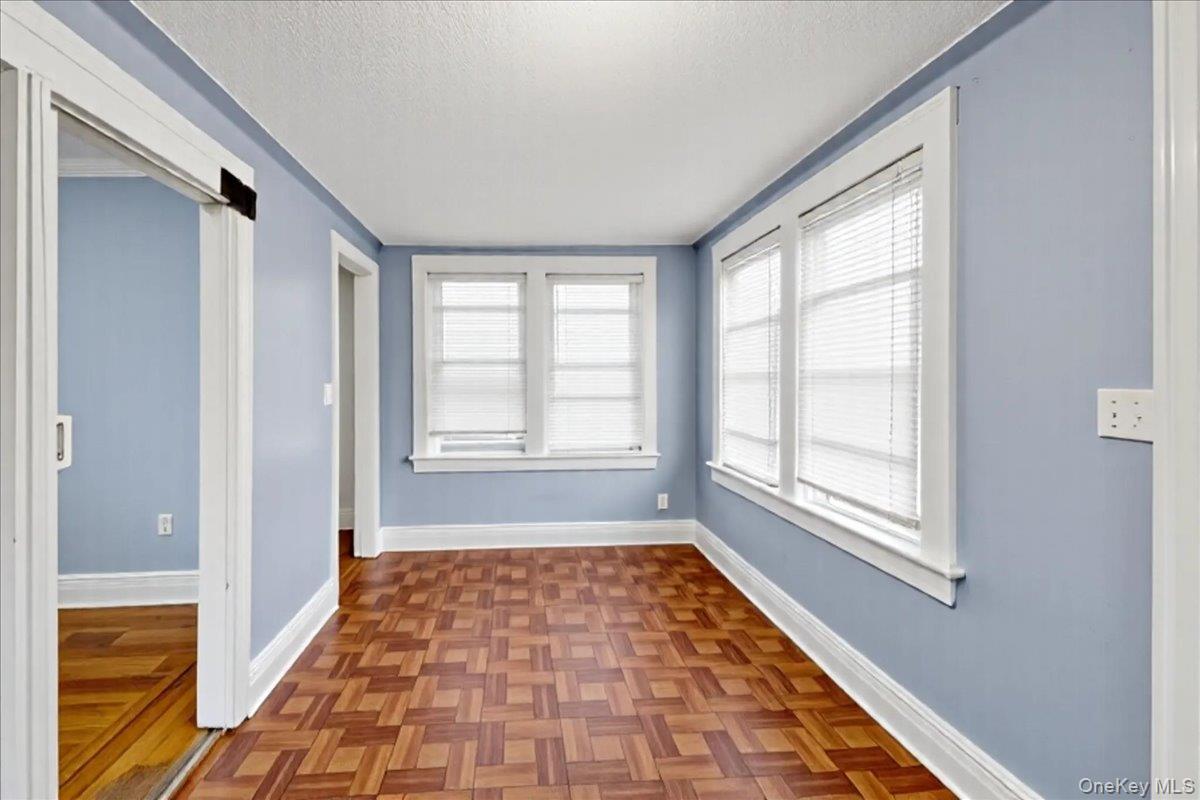 Single Family 195th  Bronx, NY 10461, MLS-931466-10