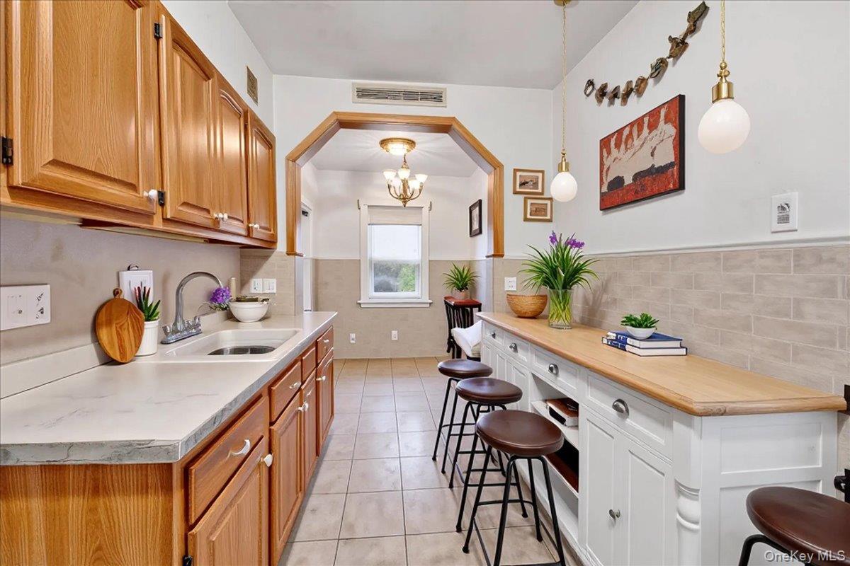 Single Family 195th  Bronx, NY 10461, MLS-931466-17