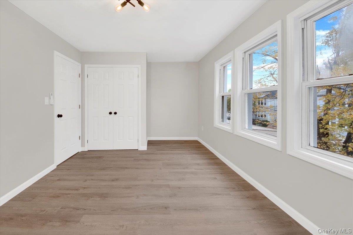 Single Family Edson  Bronx, NY 10466, MLS-931471-21