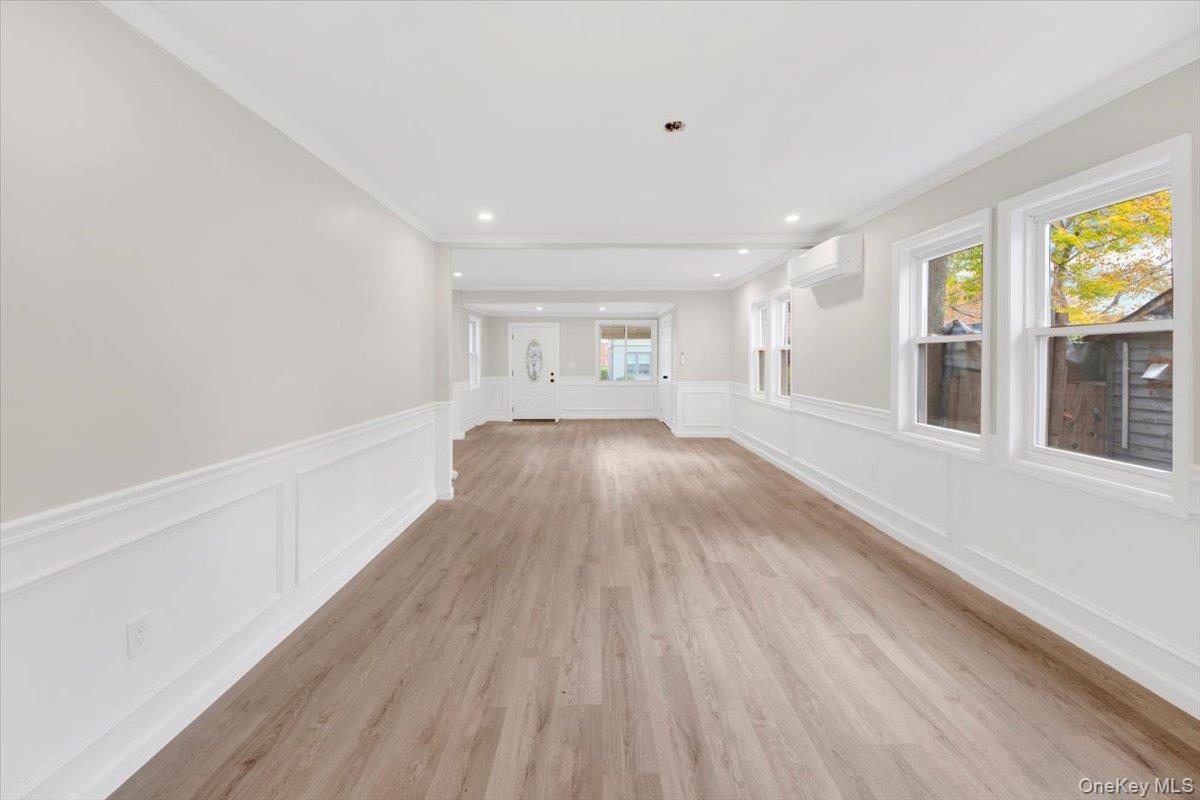 Single Family Edson  Bronx, NY 10466, MLS-931471-7