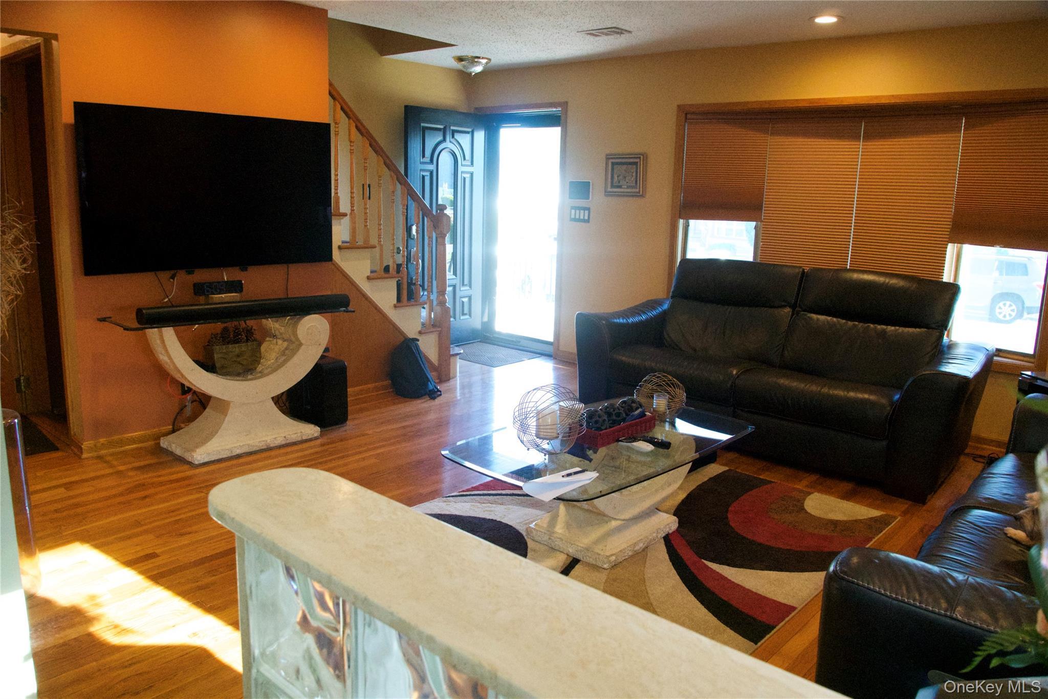 Single Family Renfrew  Nassau County, NY 11003, MLS-931475-13