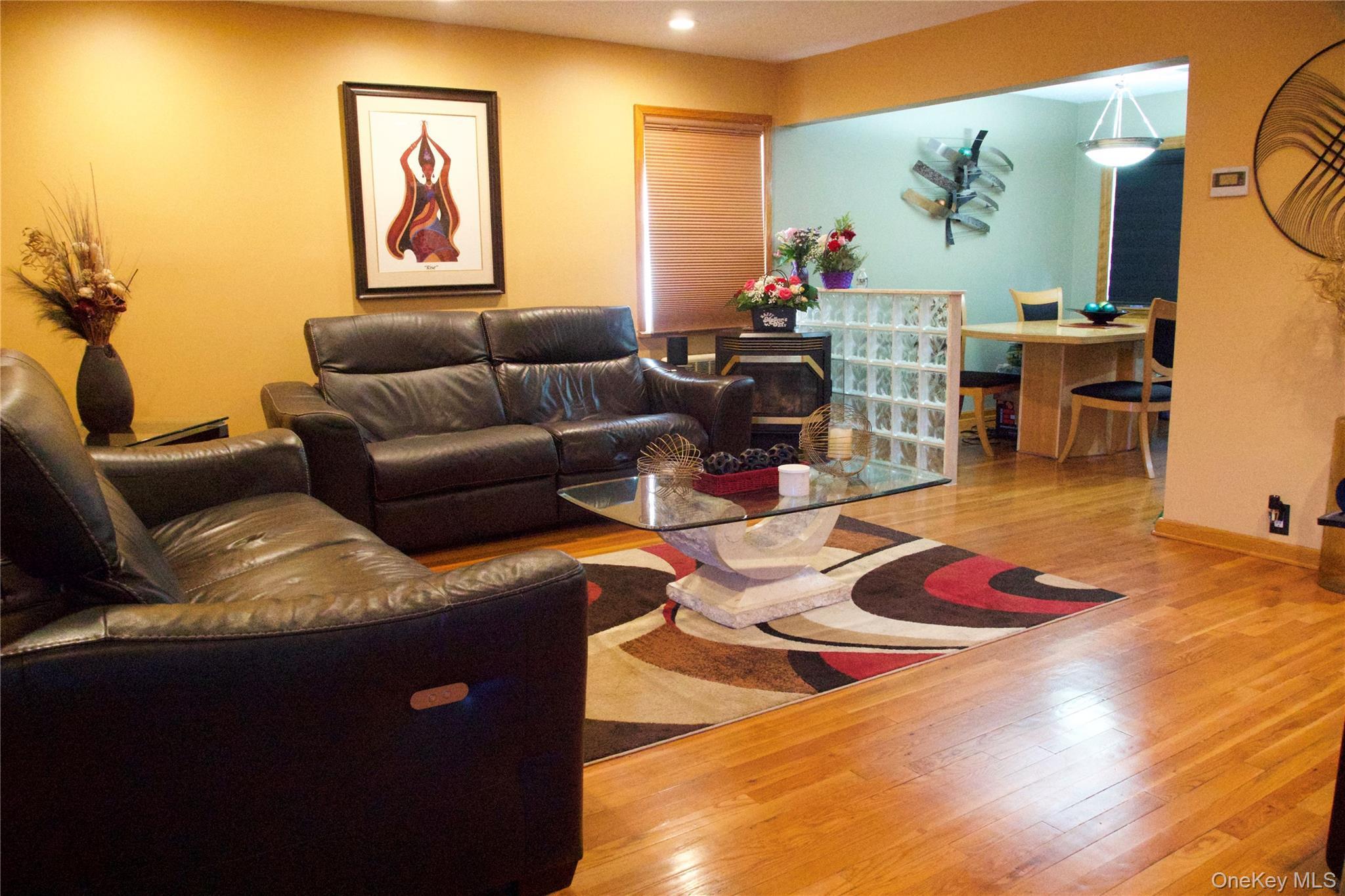 Single Family Renfrew  Nassau County, NY 11003, MLS-931475-16