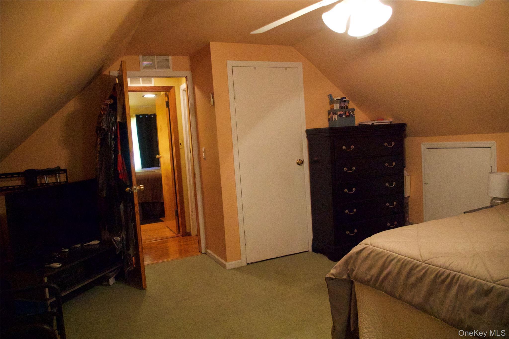 Single Family Renfrew  Nassau County, NY 11003, MLS-931475-32