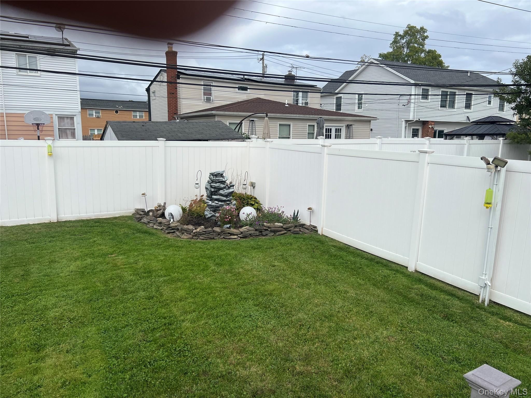 Single Family Renfrew  Nassau County, NY 11003, MLS-931475-5