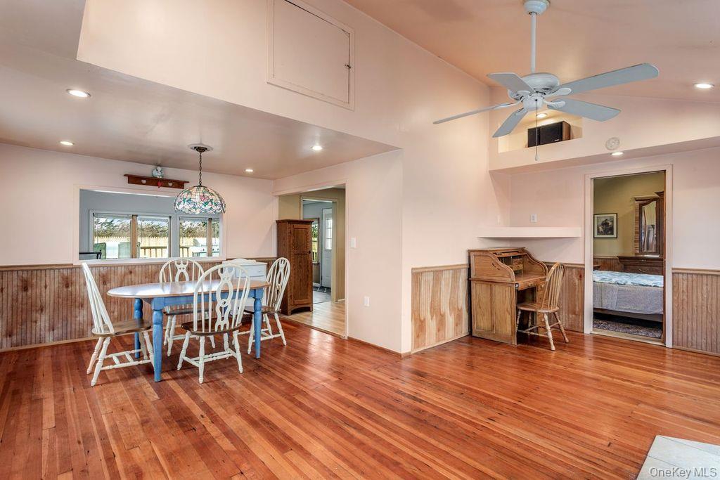 Single Family Bayside Suffolk County, NY 11951, MLS-931486-4