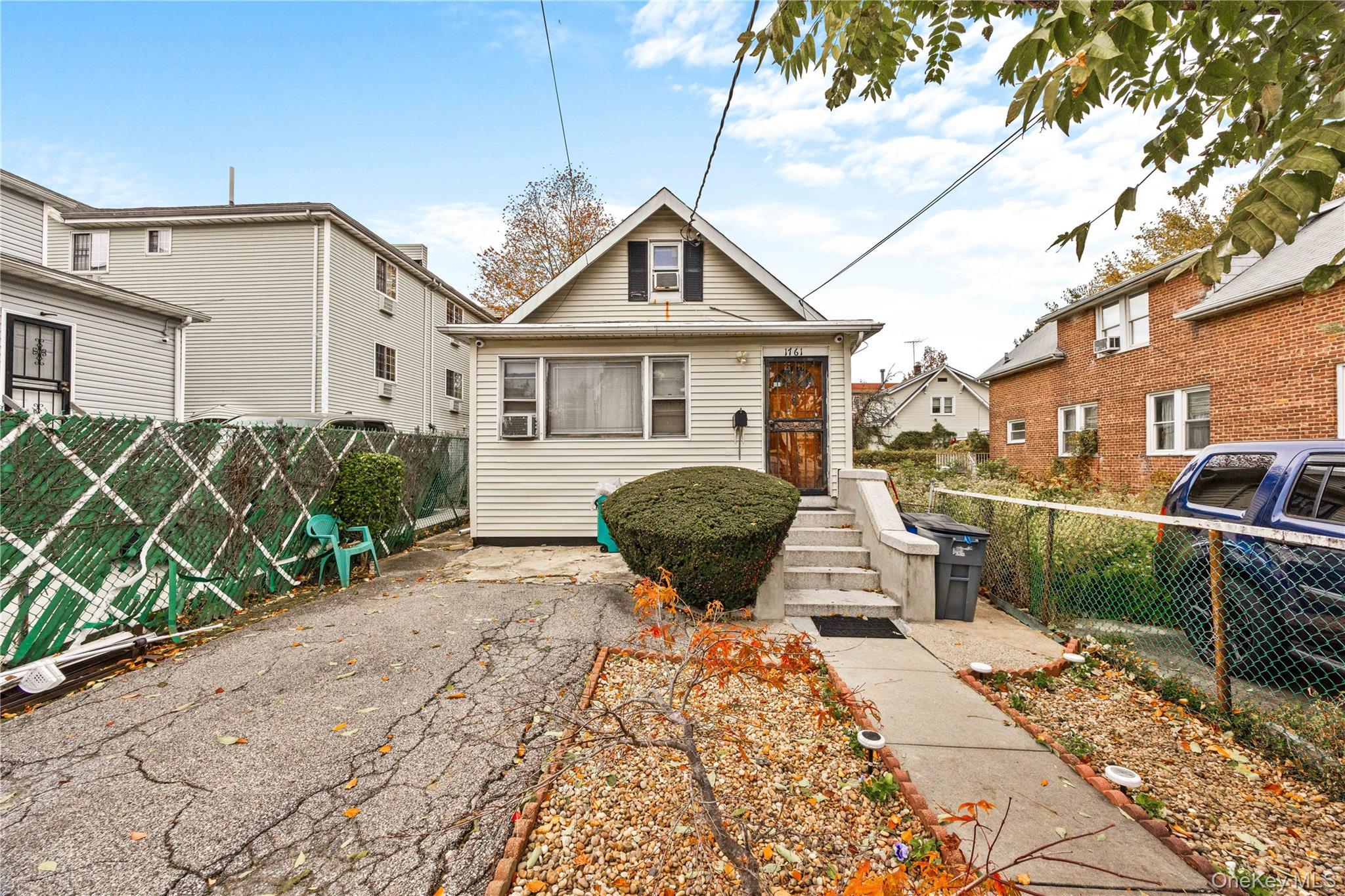 Single Family Needham Bronx, NY 10466, MLS-931488-2