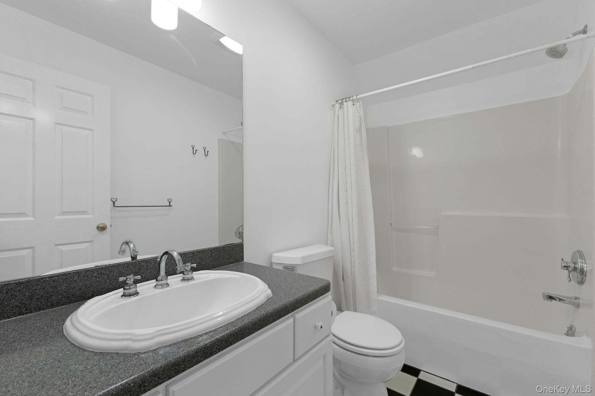 Single Family Grape Hollow Dutchess County, NY 12531, MLS-931507-17