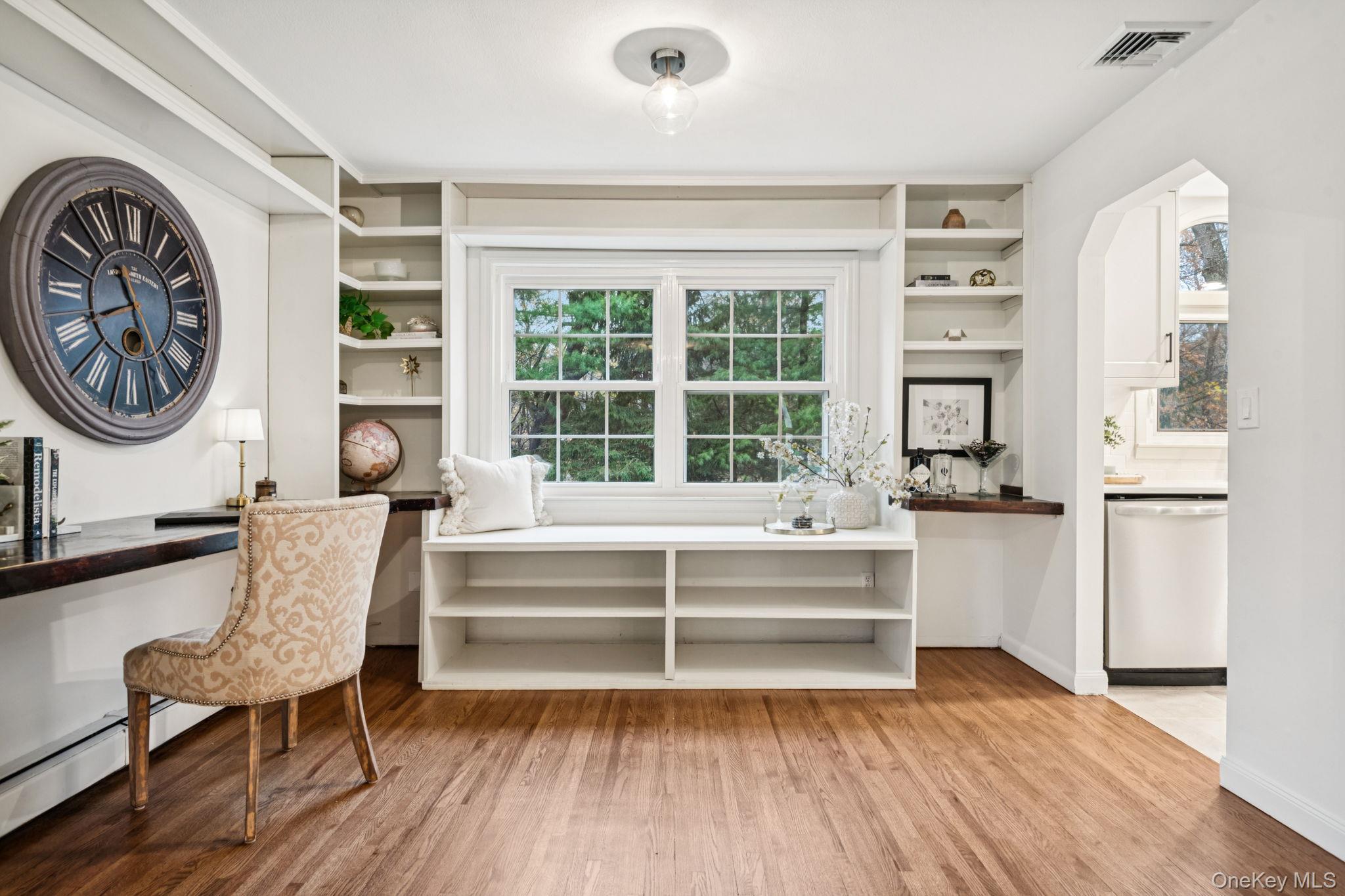 Single Family Storyland  Suffolk County, NY 11733, MLS-931509-12