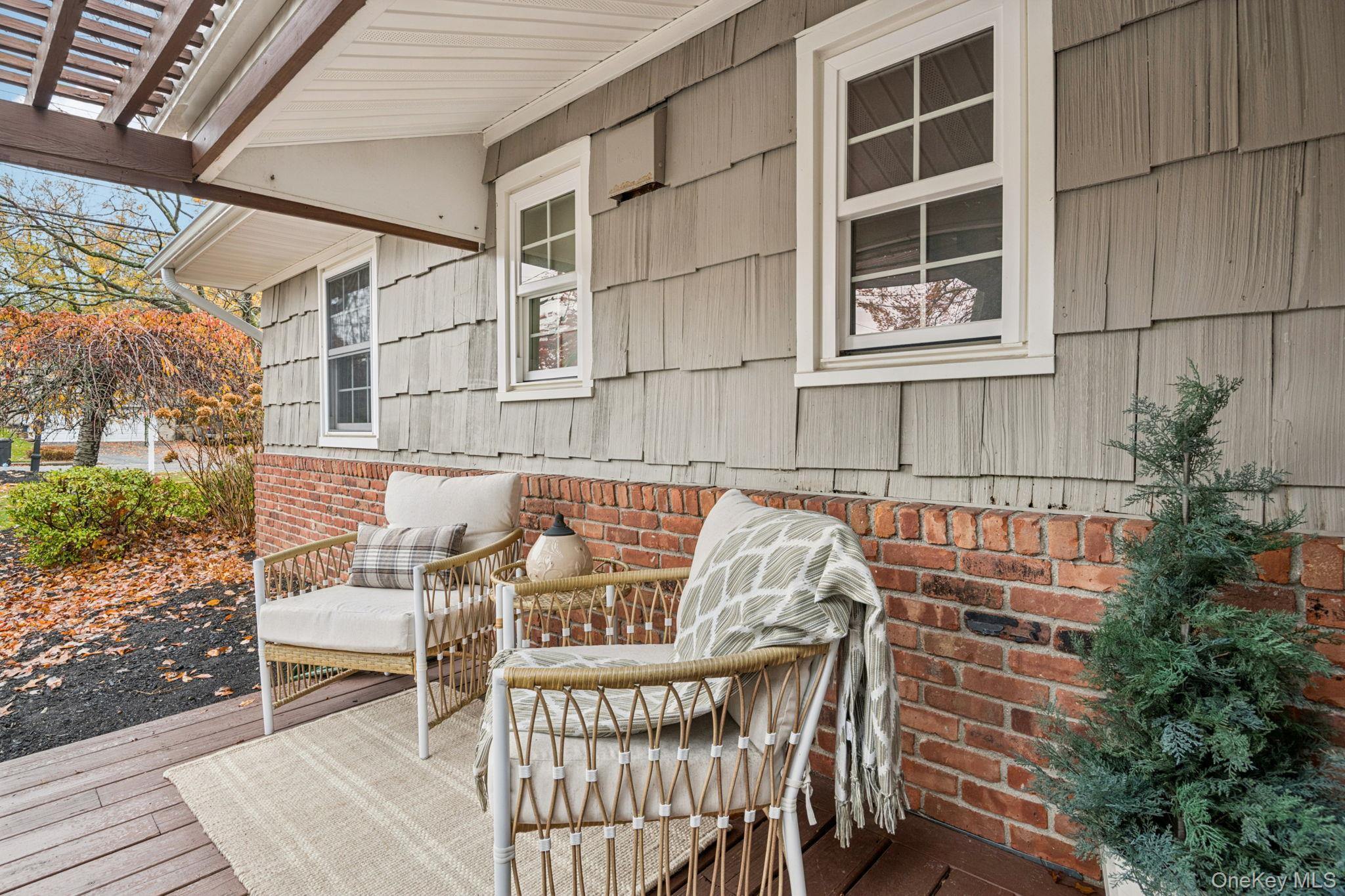 Single Family Storyland  Suffolk County, NY 11733, MLS-931509-2