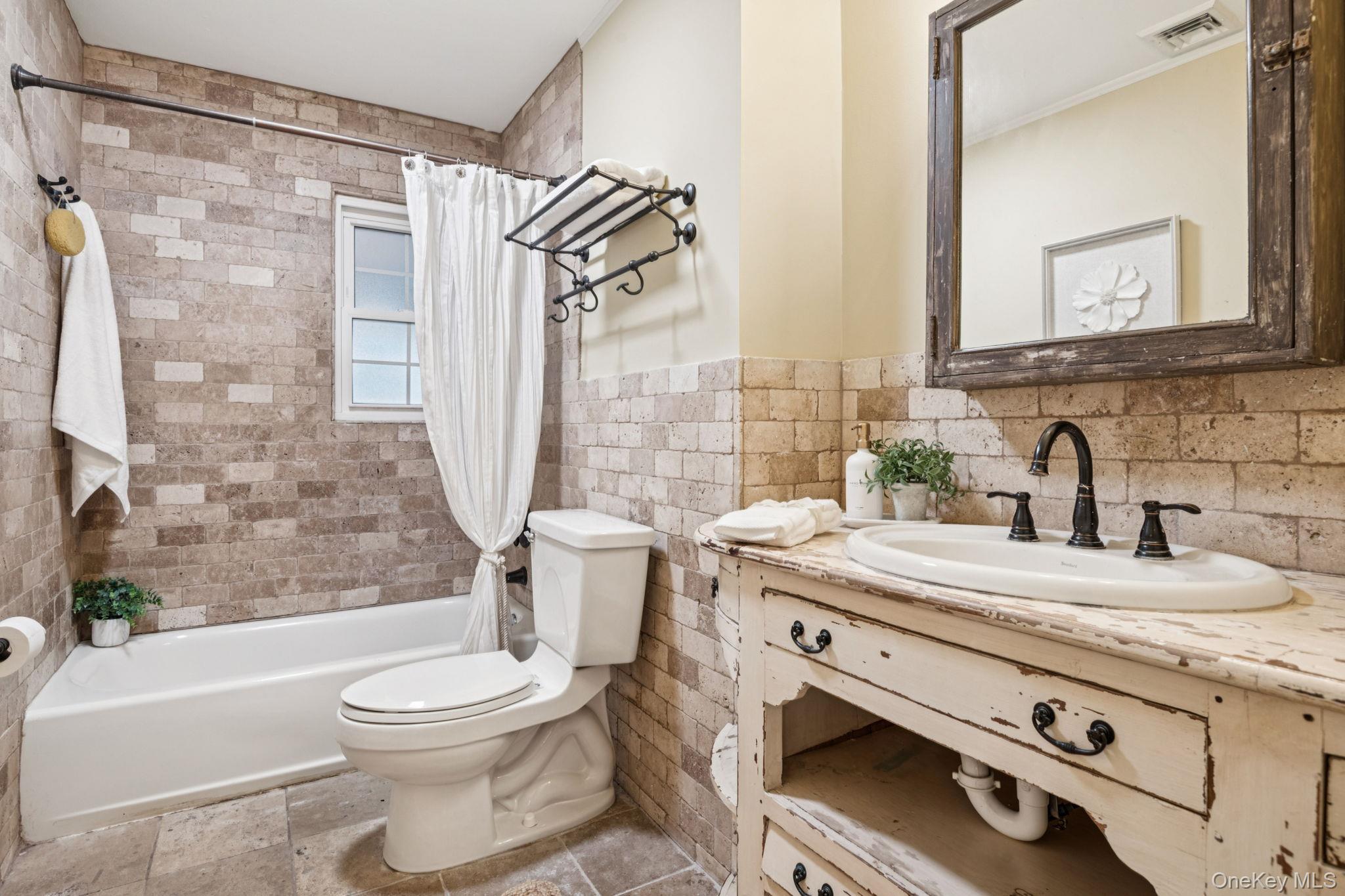 Single Family Storyland  Suffolk County, NY 11733, MLS-931509-22