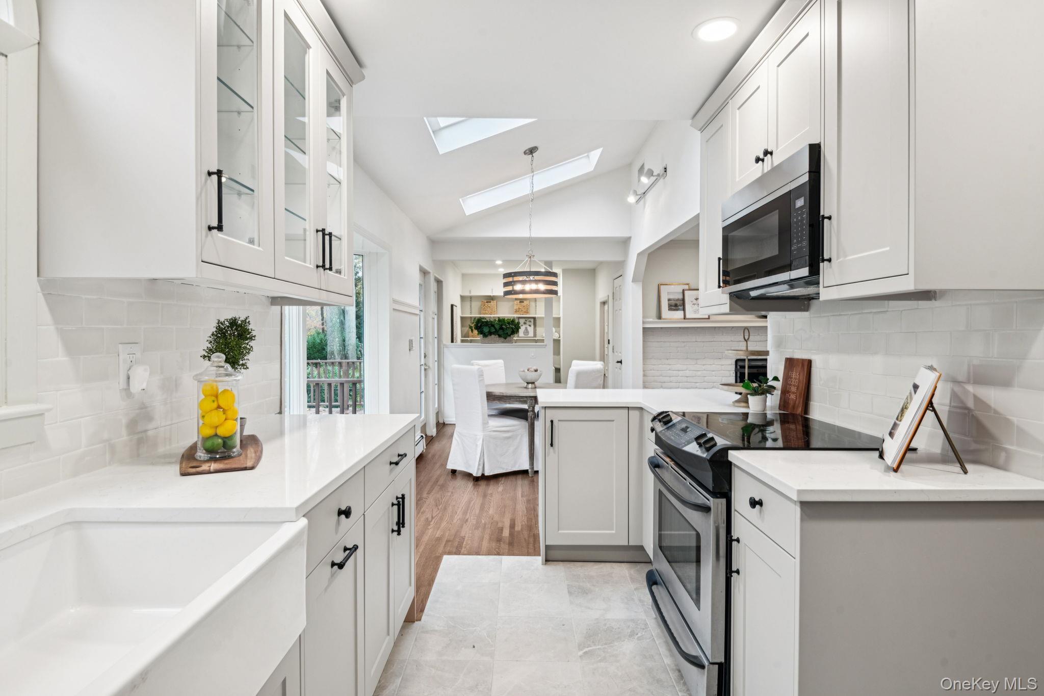 Single Family Storyland  Suffolk County, NY 11733, MLS-931509-8