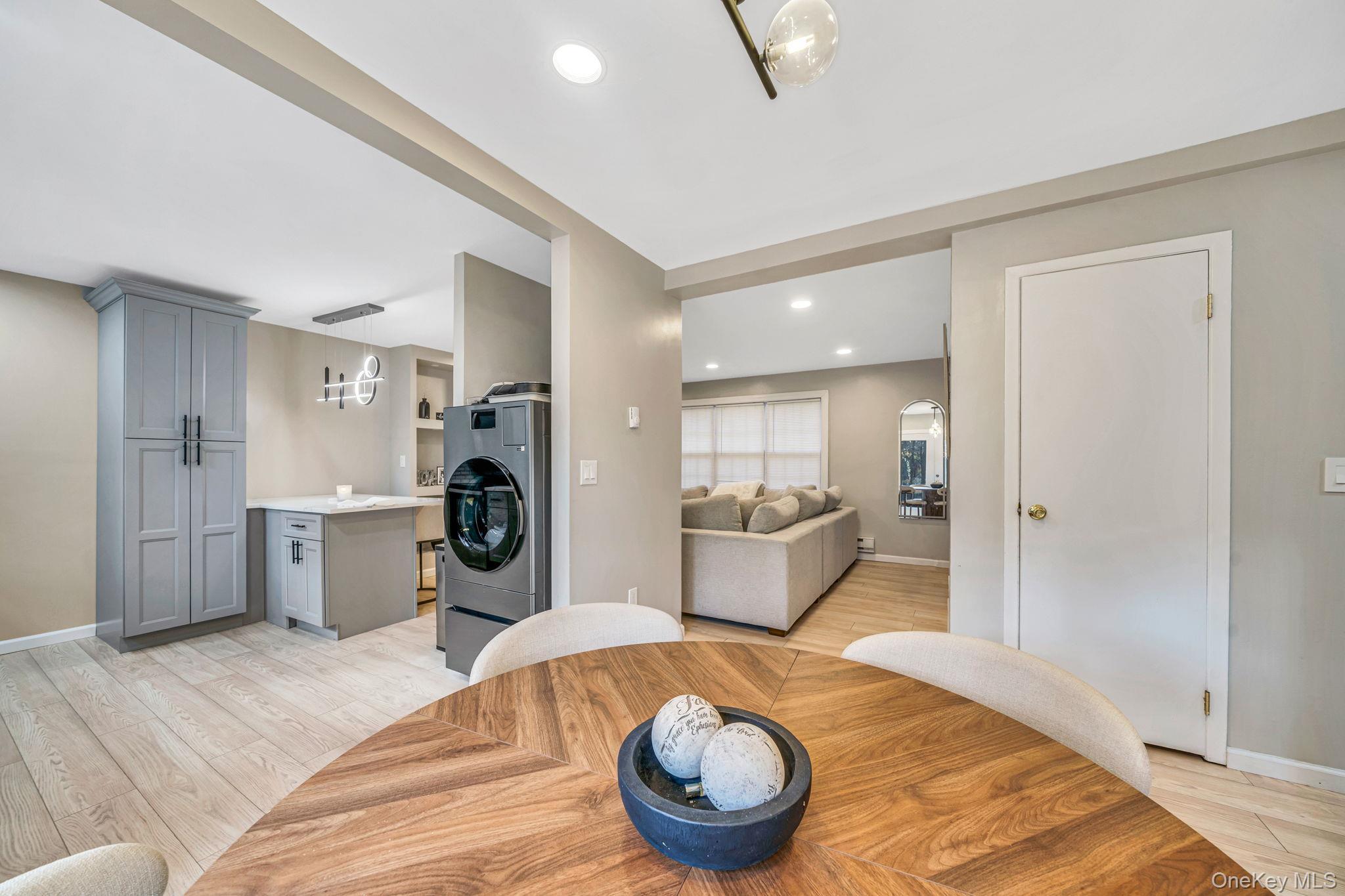 Single Family Maple Suffolk County, NY 11763, MLS-931510-12