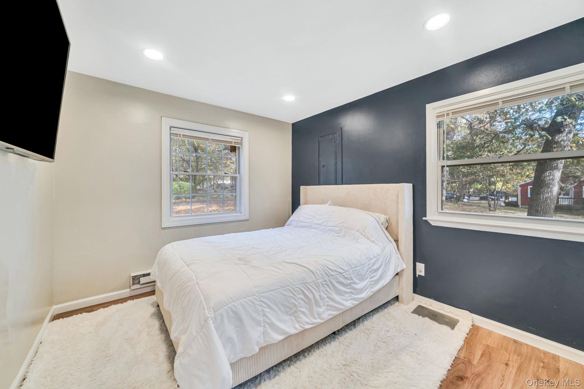 Single Family Maple Suffolk County, NY 11763, MLS-931510-16