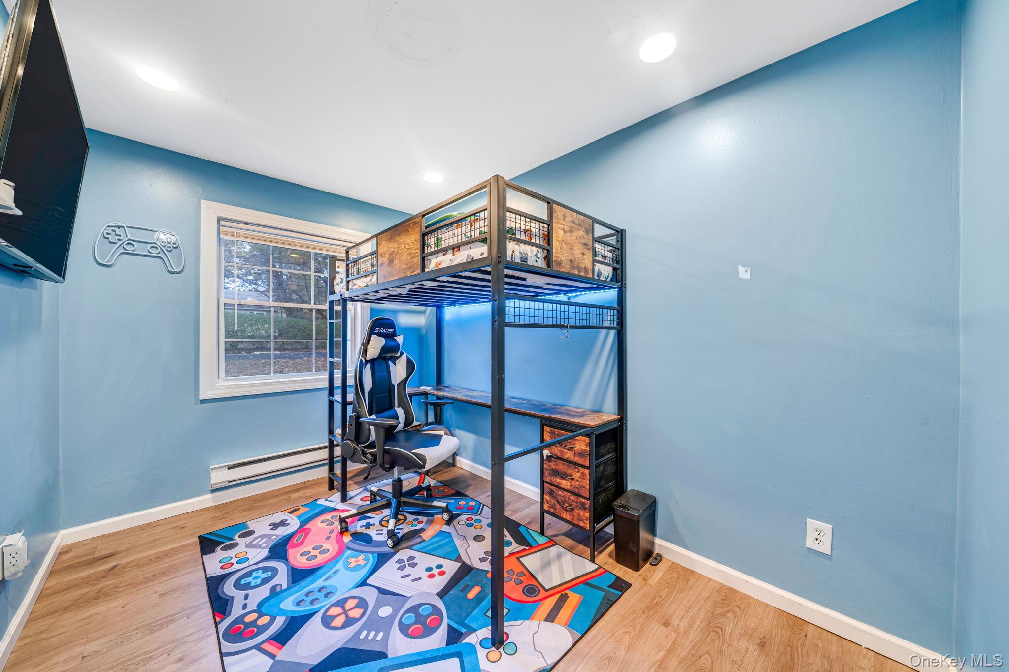 Single Family Maple Suffolk County, NY 11763, MLS-931510-18