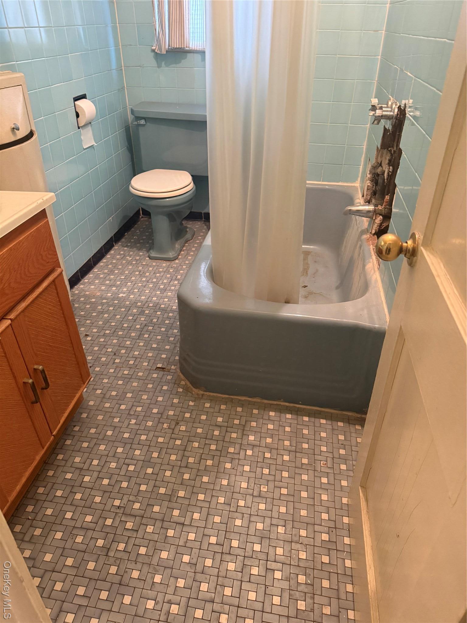 Single Family Collier  Queens, NY 11691, MLS-931522-6