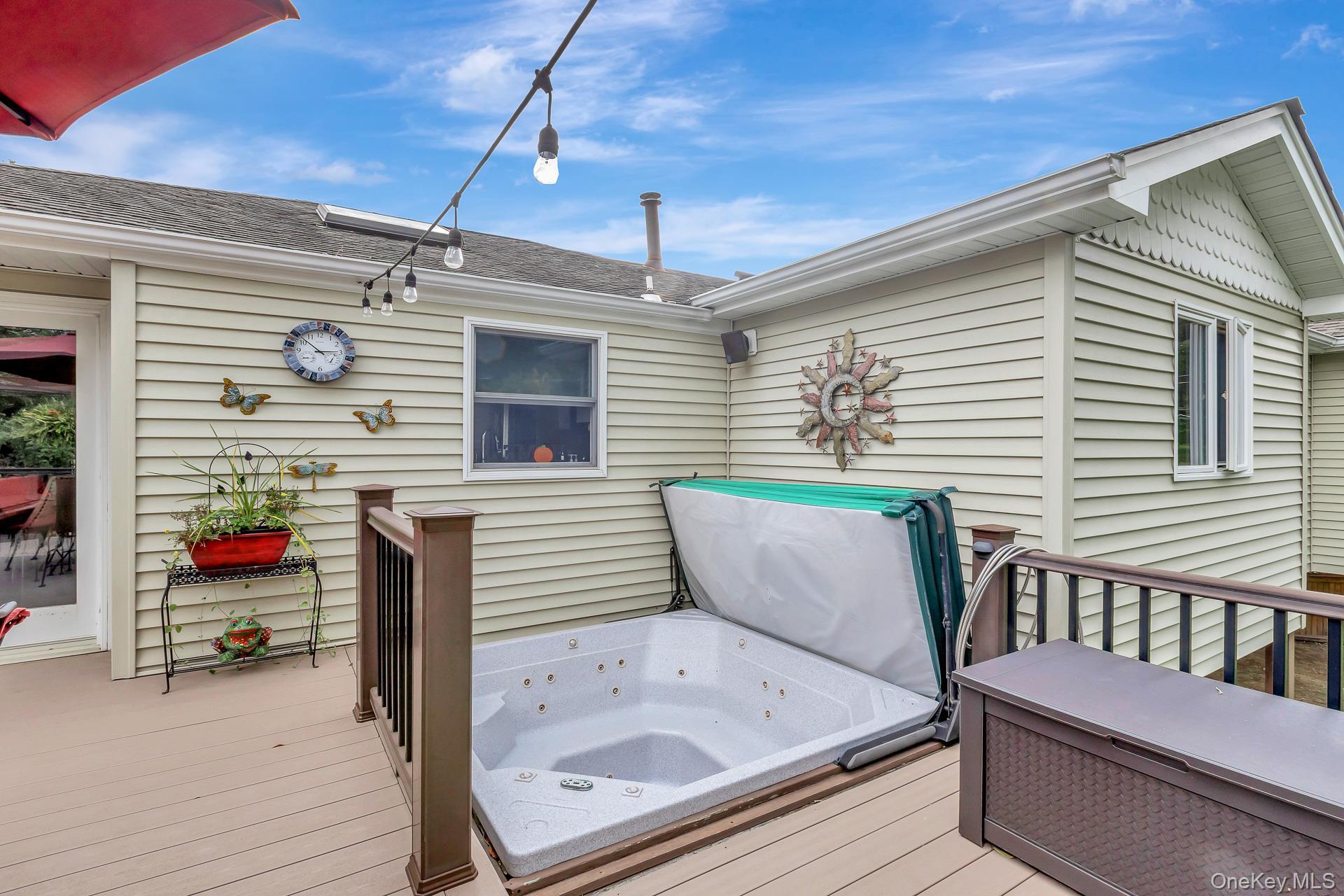 Single Family Lauren  Suffolk County, NY 11746, MLS-931536-35